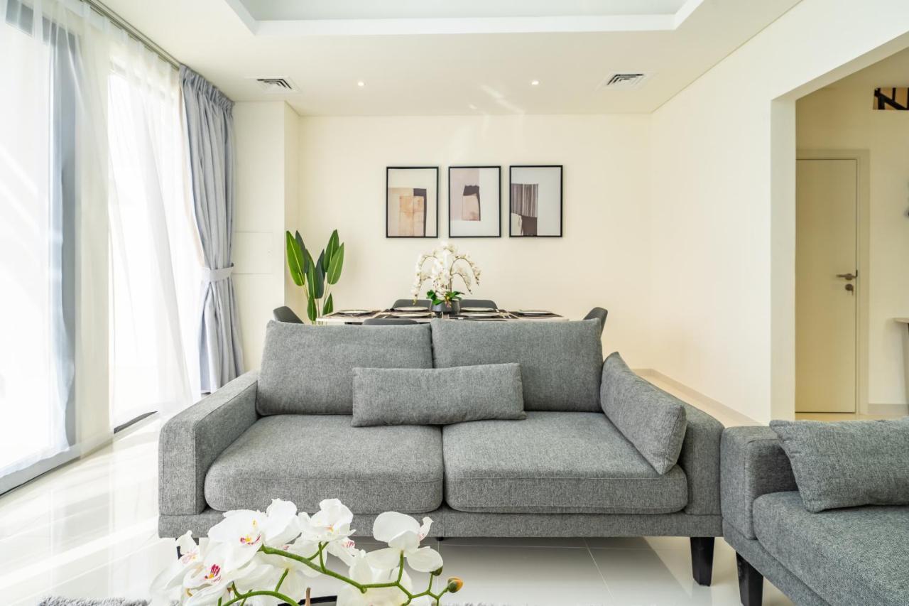 Primestay - Damac Hills 2 Aster Villa Dubai Eksteriør billede