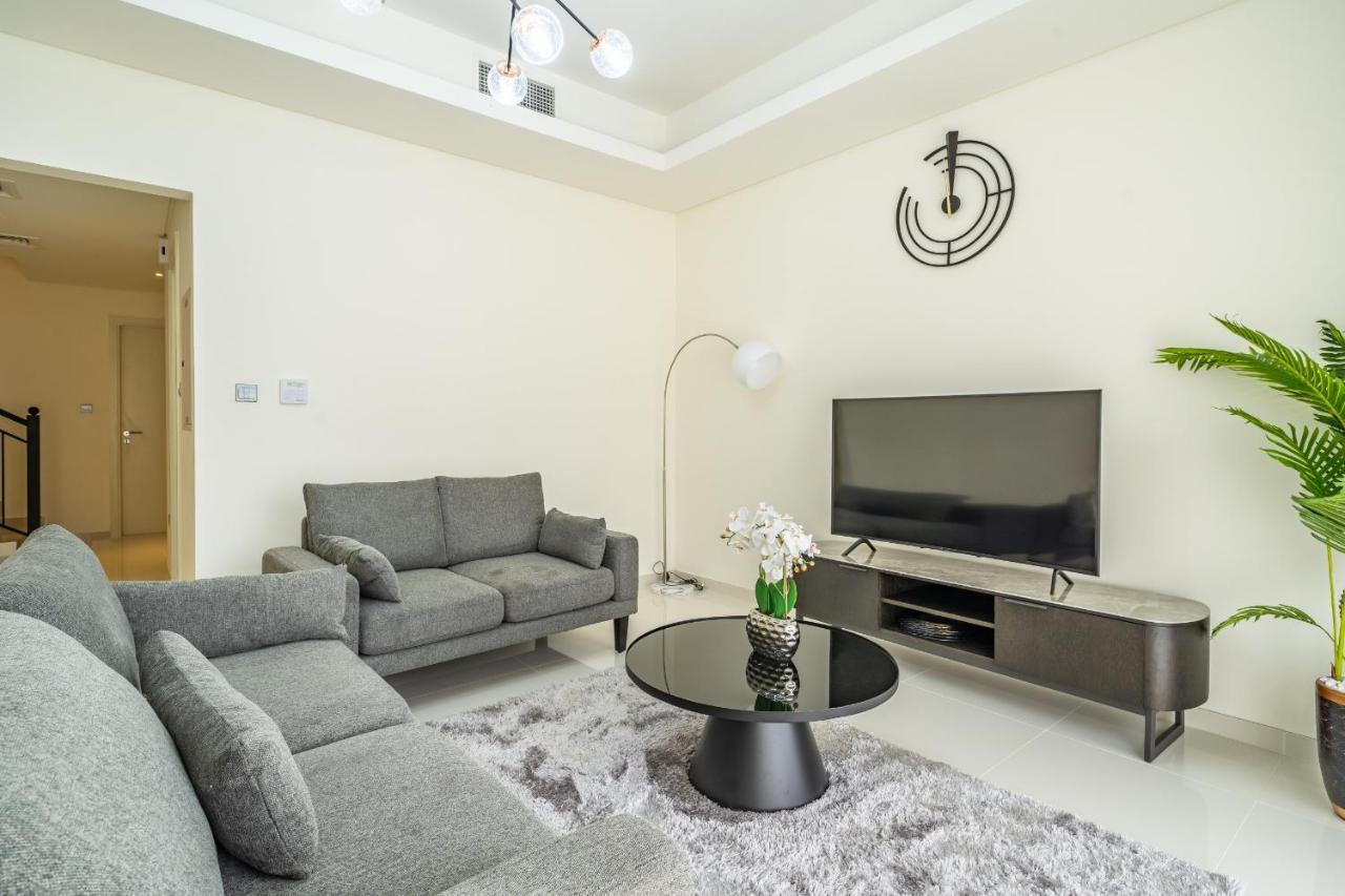 Primestay - Damac Hills 2 Aster Villa Dubai Eksteriør billede
