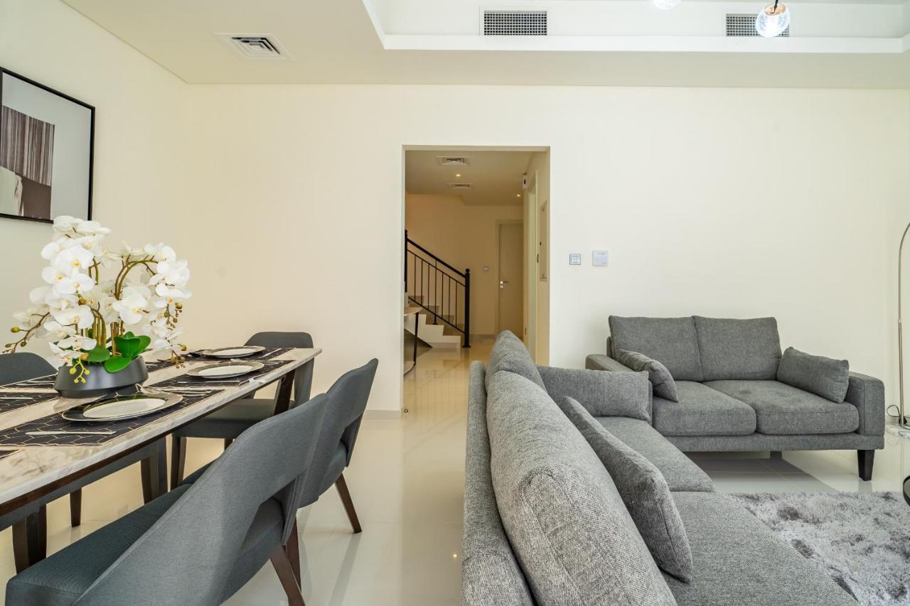 Primestay - Damac Hills 2 Aster Villa Dubai Eksteriør billede