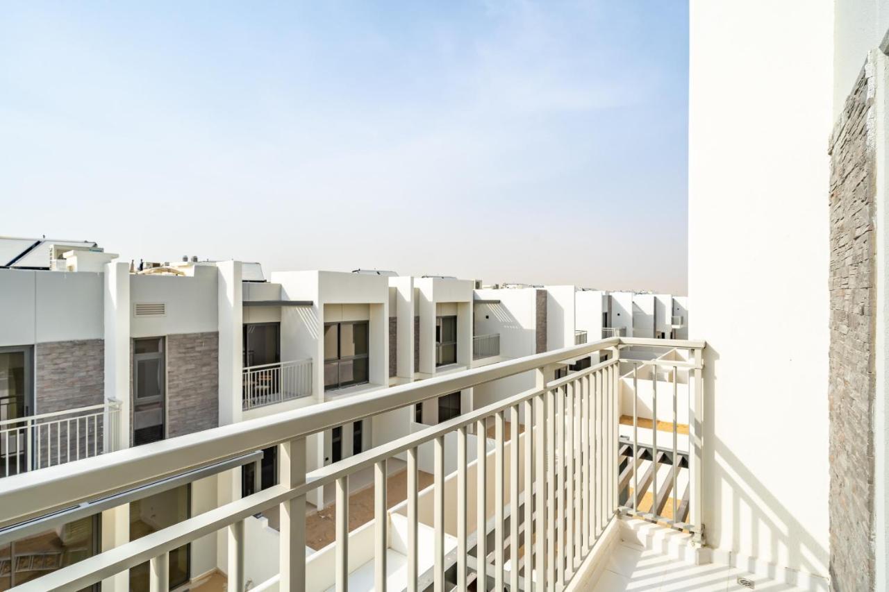 Primestay - Damac Hills 2 Aster Villa Dubai Eksteriør billede