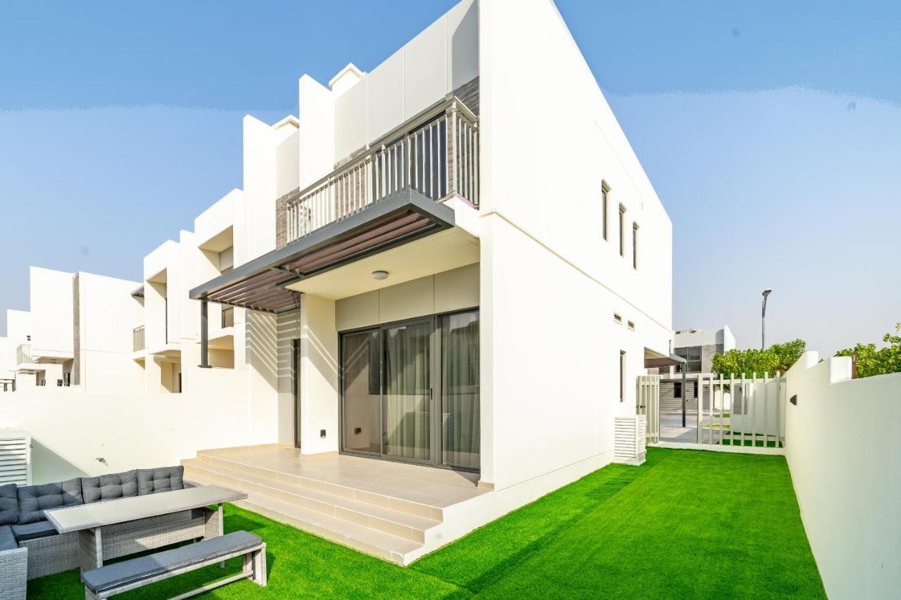 Primestay - Damac Hills 2 Aster Villa Dubai Eksteriør billede