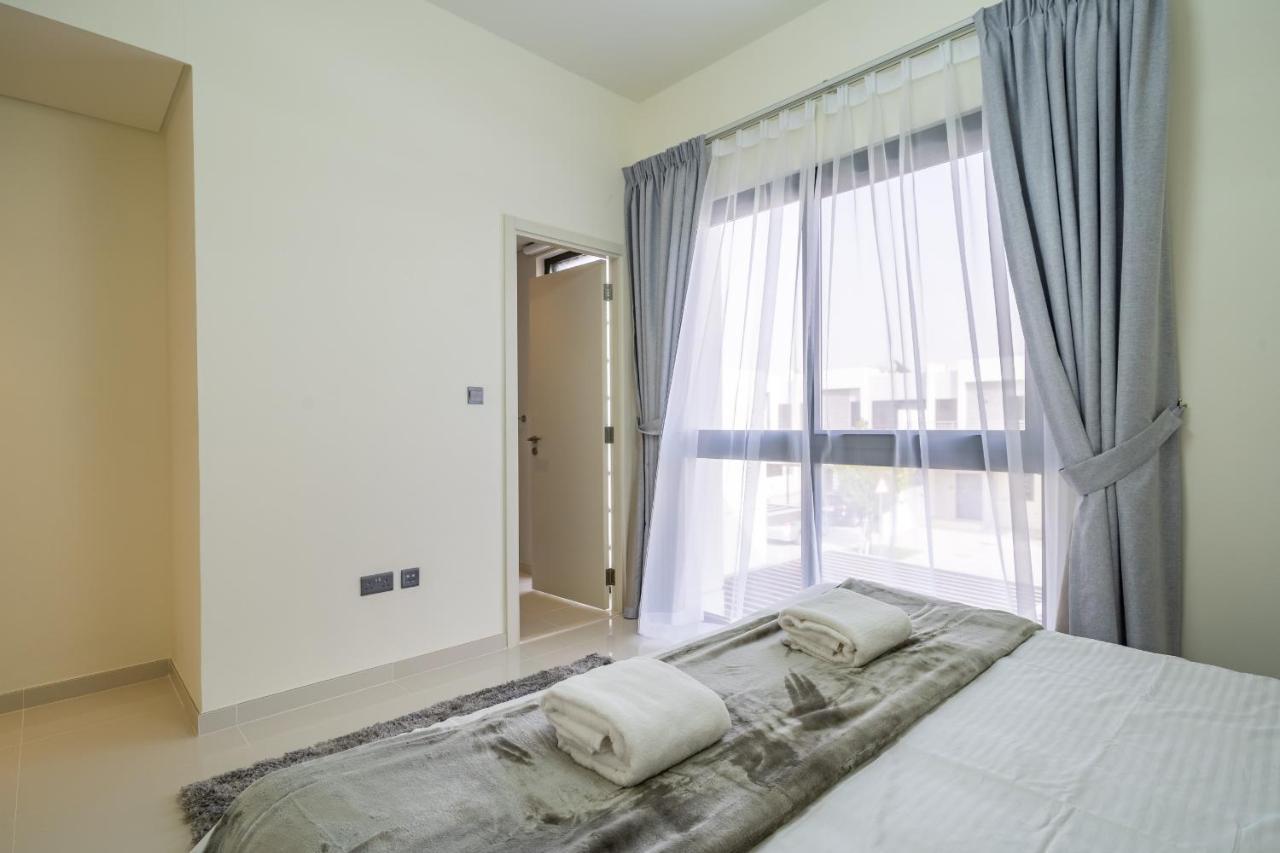Primestay - Damac Hills 2 Aster Villa Dubai Eksteriør billede