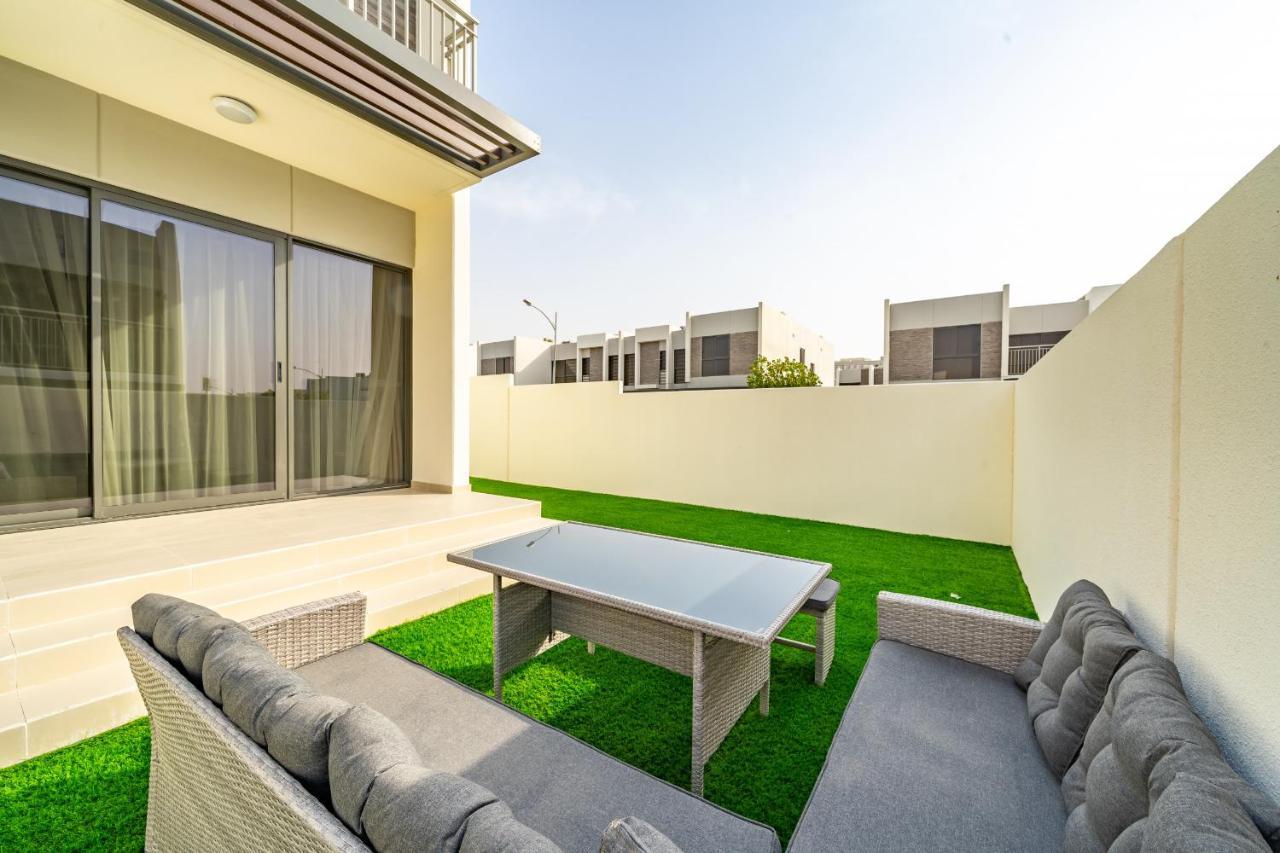 Primestay - Damac Hills 2 Aster Villa Dubai Eksteriør billede